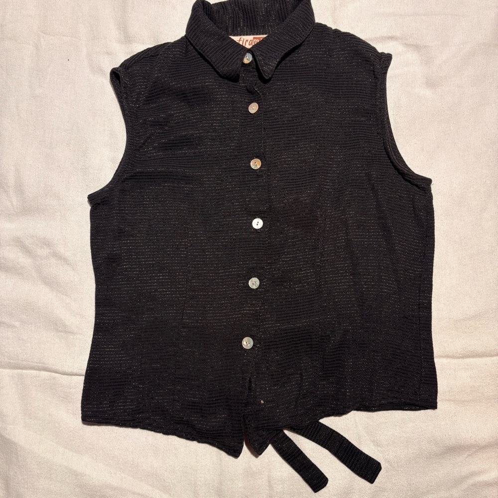 Tiramisu Black Ribbed Knit Sleeveless Top with Button Detail